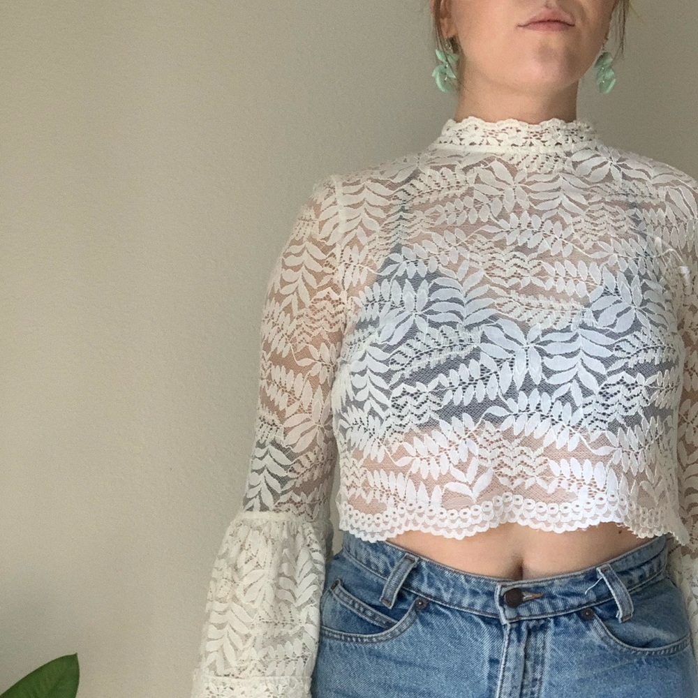 Forever21 Lace Bell Sleeve Crop Top